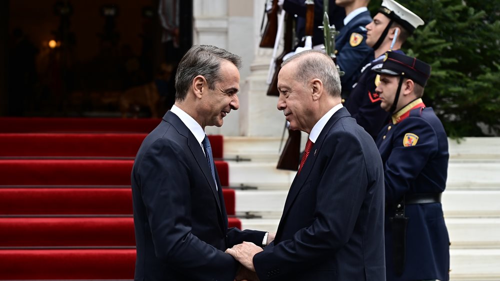 Πώς είδαν τα τουρκικά ΜΜΕ την επίσκεψη Ερντογάν στην Αθήνα: Ενθουσιασμός για βίζα και "νέα εποχή"