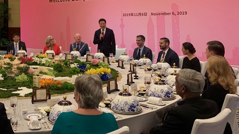 Τουρισμός, τεχνολογία, παιδεία και πολιτισμός στο επίκεντρο των επαφών Μπακογιάννη στη Σαγκάη