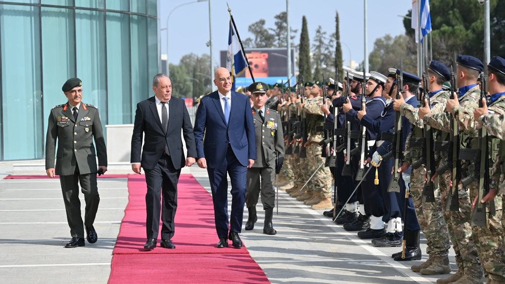 Ν. Δένδιας από Κύπρο: &quot;Όχι&quot; σε συμμετοχή της Τουρκίας στο SAFE αν συνεχίζει τις παράνομες ενέργειες