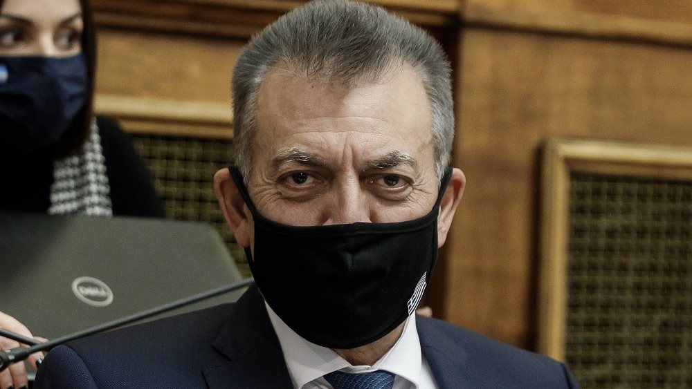 Βρούτσης: Έκτακτη ενίσχυση σε γιατρούς, οδοντιάτρους, δικαστικούς επιμελητές και γεωτεχνικούς