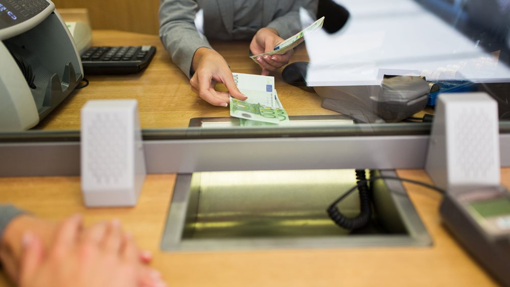 Αυξάνονται οι καταθέσεις άνω των 50.000 ευρώ