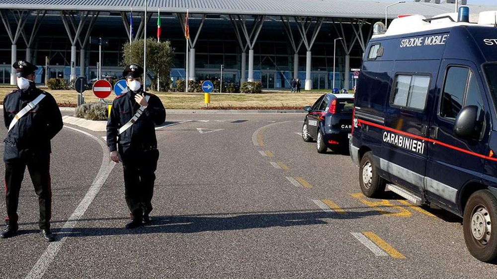 Κοροναϊός: Ο ιός &quot;κυκλοφορούσε χωρίς να έχει ανιχνευθεί επί εβδομάδες&quot; στην Ιταλία, σύμφωνα με τους ειδικούς