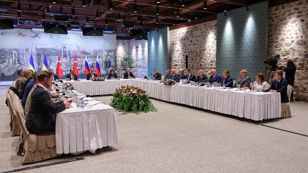 Ουκρανία-Ρωσία: Μαξιμαλιστικές αξιώσεις από τη Μόσχα στην Κωνσταντινούπολη - Μικρή πρόοδος στις πρώτες απευθείας συνομιλίες μετά από τρία χρόνια