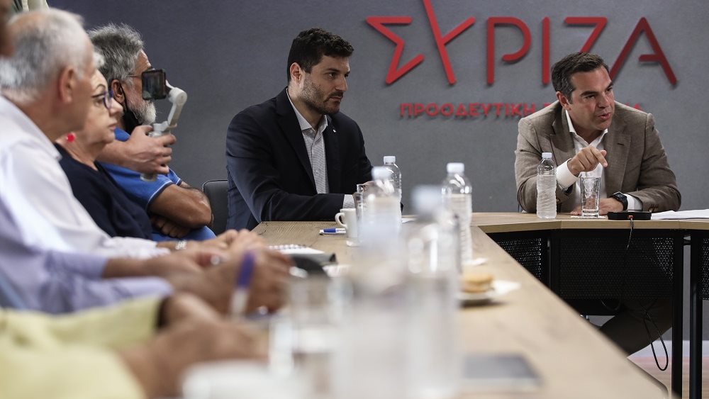 Τσιπρας με συνταξιουχικές οργανώσεις