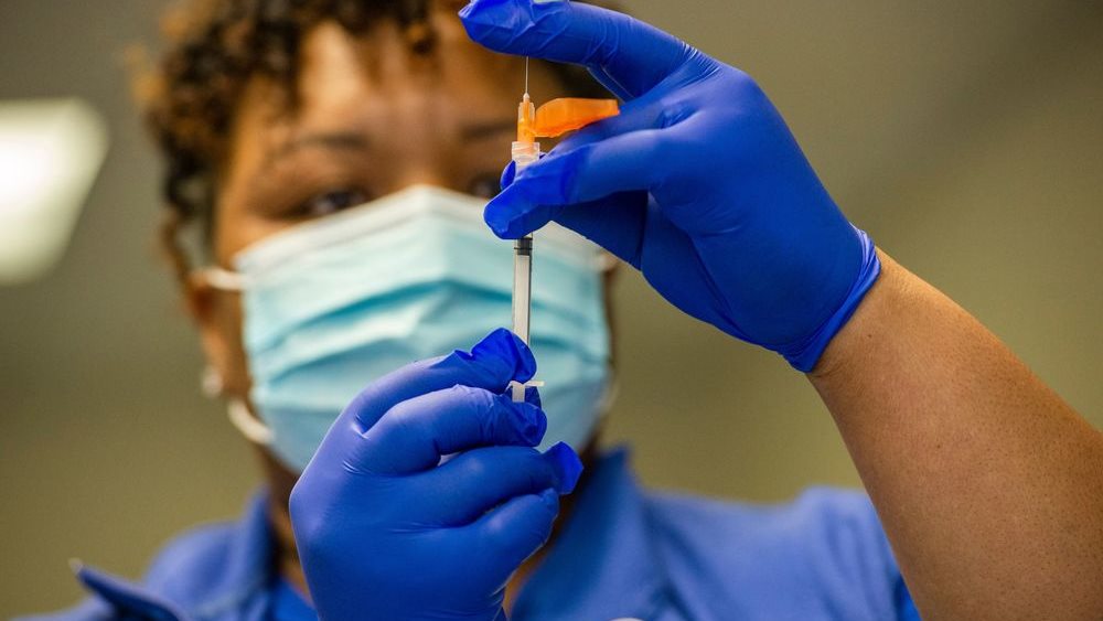 Το μόνο ποσοστό που αξίζει να θυμάστε για τα εμβόλια κατά του κορονοϊού: 0%