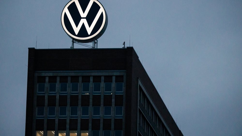 Volkswagen: &quot;Χαμηλές πτήσεις&quot; στο γ&#39; τρίμηνο - &quot;Βουτιά&quot; 42% στα λειτουργικά κέρδη