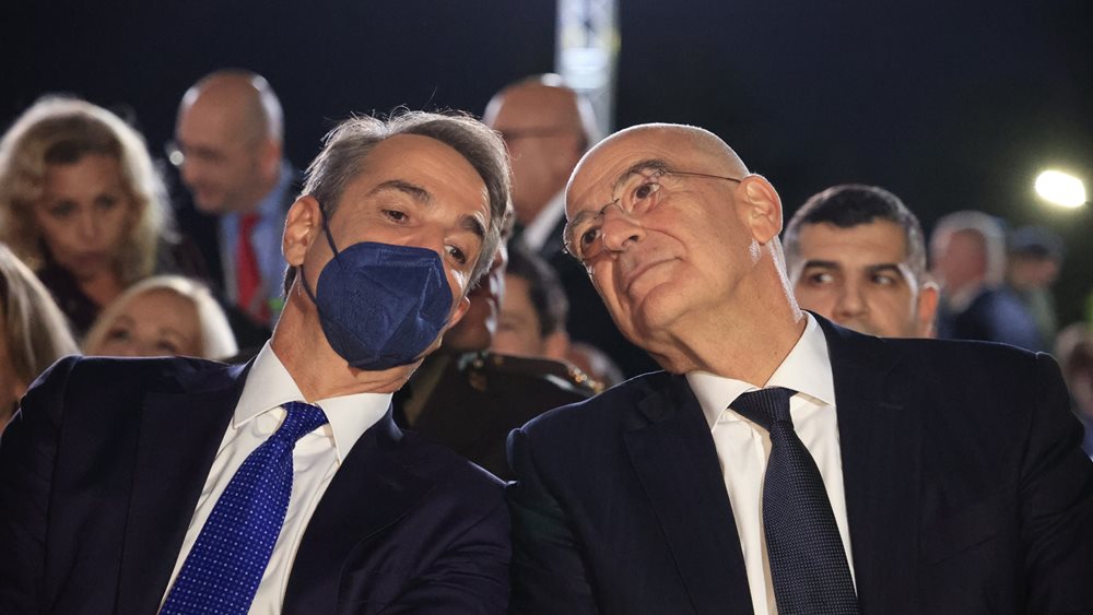 Κλίμα ενότητας Μητσοτάκη - Δένδια για τις Ένοπλες Δυνάμεις - Οι αιχμές στο υπουργικό