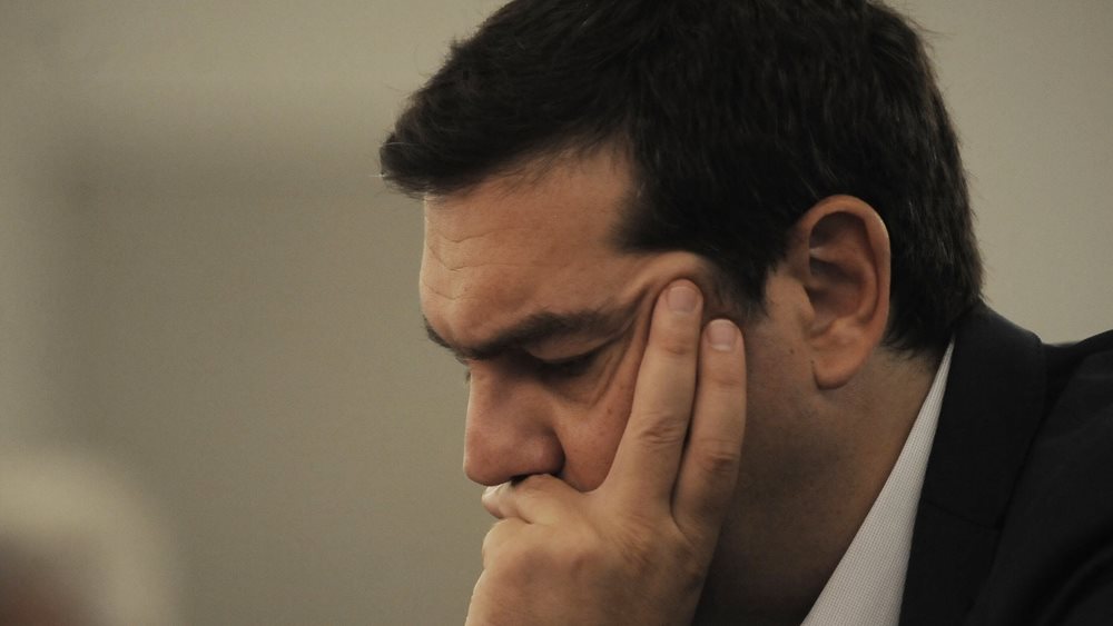 Πυρ ομαδόν της αντιπολίτευσης, στον απόηχο της απόσυρσης Καλογρίτσα