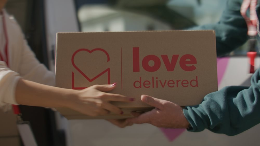 Delivery αλληλεγγύης, εθελοντισμού και κοινωνικής στήριξης από το efood