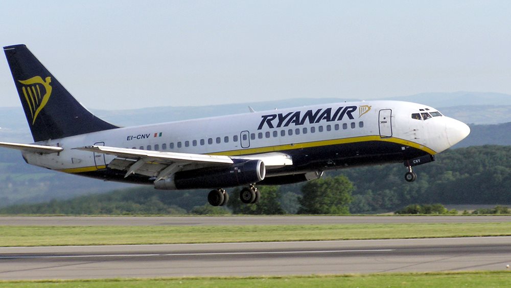 Ξεκινά πάλι τις πτήσεις από Αθήνα η Ryanair