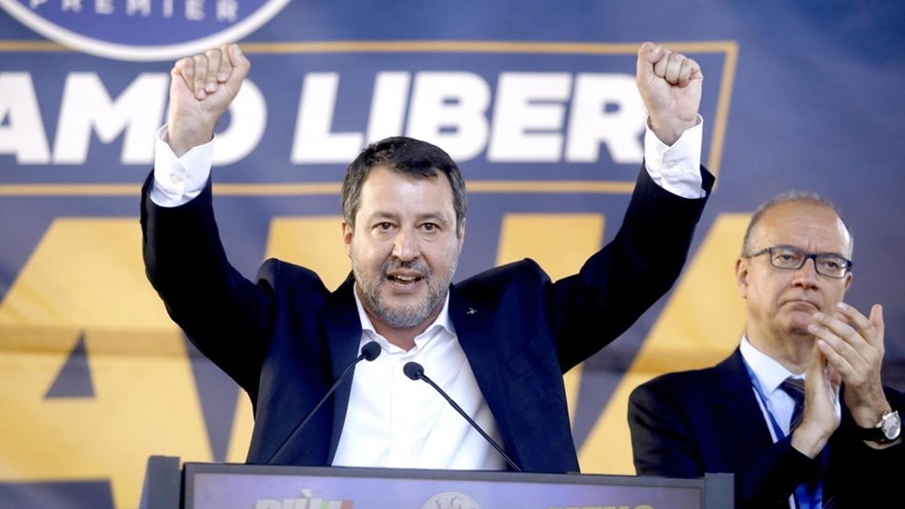 Προεκλογικός Σαλβίνι με &quot;άρωμα&quot; Πούτιν: &quot;Μακρόν, αν θέλεις πολεμο, μην σπας τις &quot;μπάλες&quot; Ιταλών και Ευρωπαίων&quot;