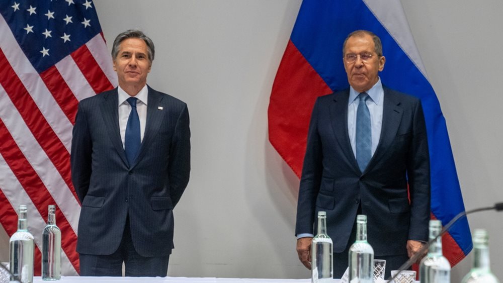 Οι Μπλίνκεν και Λαβρόφ ανταλλάσσουν κατηγορίες μετά τη συνάντησή τους