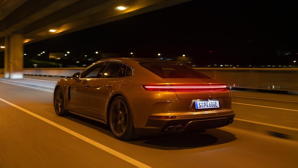 H νέα Porsche Panamera και η προηγμένη ανάρτησή της (video)