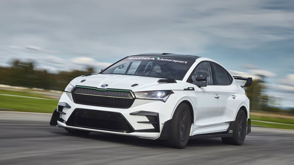 Enyaq RS Race: Πώς η Skoda μειώνει το βάρος στα ηλεκτρικά αυτοκίνητα (video)