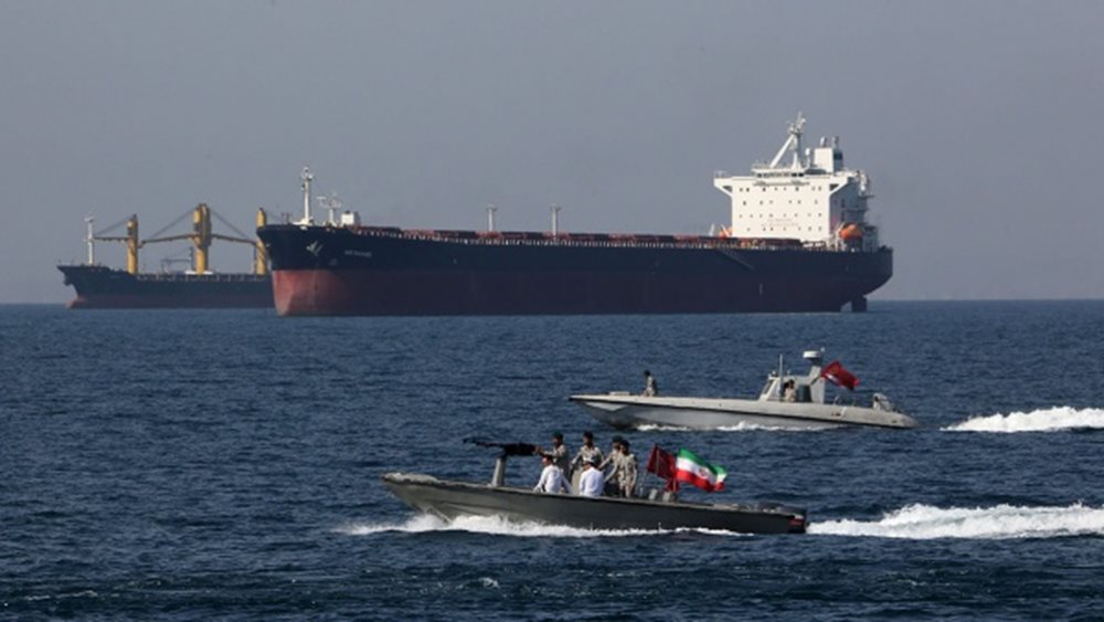Reuters: Το Ιράν ετοιμαζόταν να ναρκοθετήσει τα Στενά του Ορμούζ
