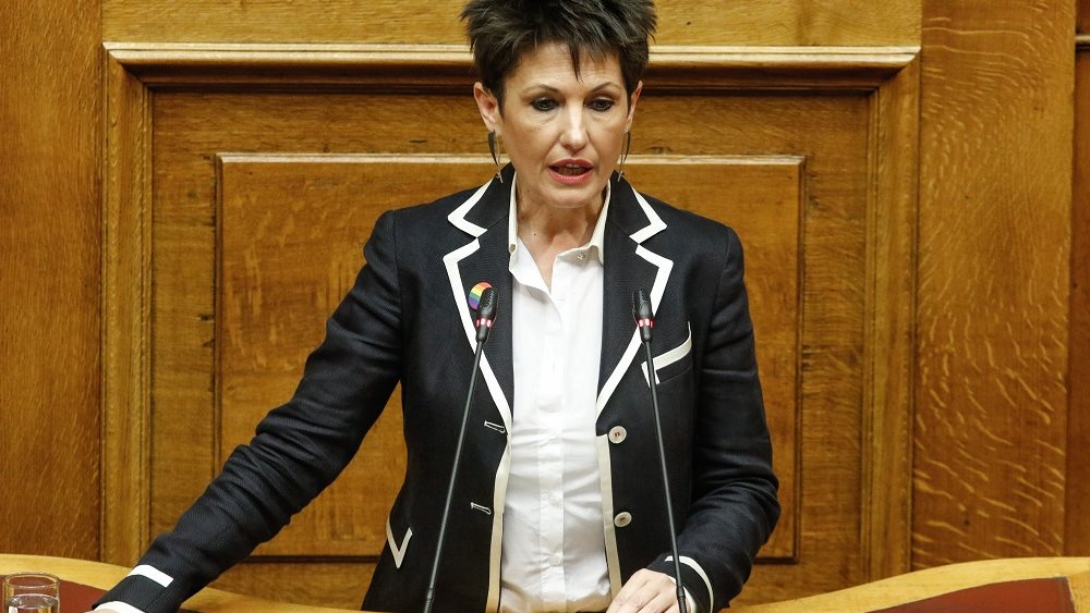 &quot;Πυρά&quot; από Αν. Καββαδία (Ομπρέλα)