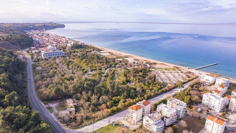 Ξεκινάει η διαγωνιστική διαδικασία για την αξιοποίηση του ακινήτου &quot;Ακτή και Camping Αγίας Τριάδας&quot;