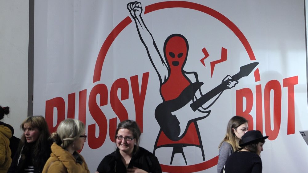 Ρωσία: Συνελήφθη ένα ακόμη μέλος του πανκ συγκροτήματος Pussy Riot