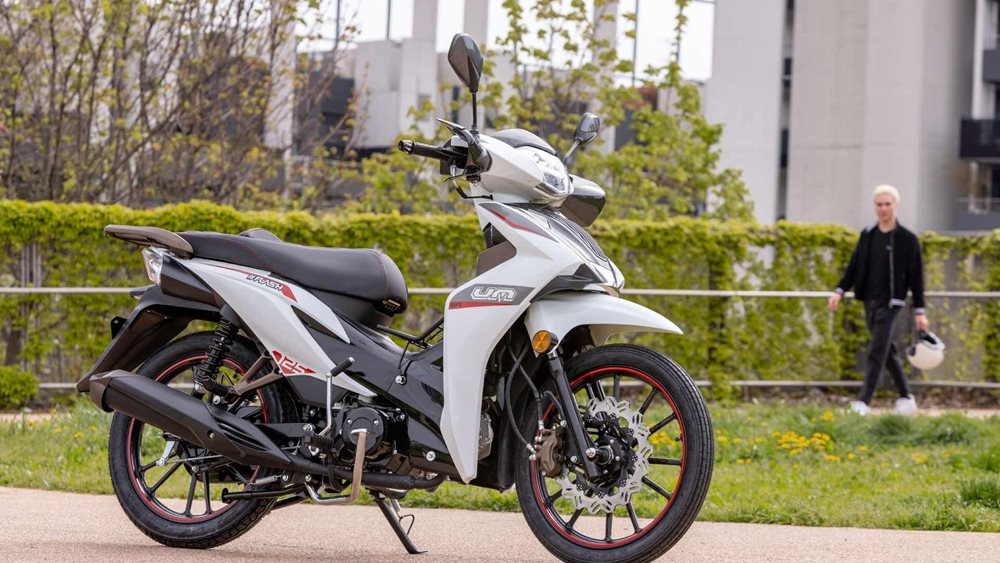 Ακόμα πιο προσιτή τιμή για το παπί UM FLASH 125 LZ-κάτω από 2.000 ευρώ