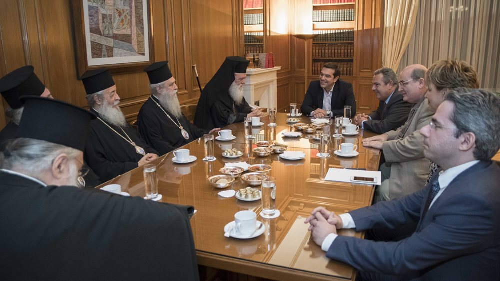 Συνάντηση Τσίπρα-Ιερώνυμου- Φίλη στο Μαξίμου