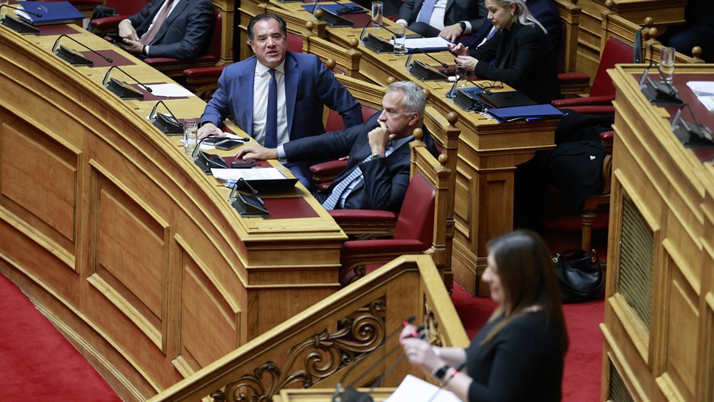 Νέα ένταση με Ζ. Κωνσταντοπούλου και Άδ. Γεωργιάδη - Θ. Μπούρα: &quot;Κυρία εθνική Εισαγγελεύς&quot;- &quot;Αποτελώ κίνδυνο για σας&quot;