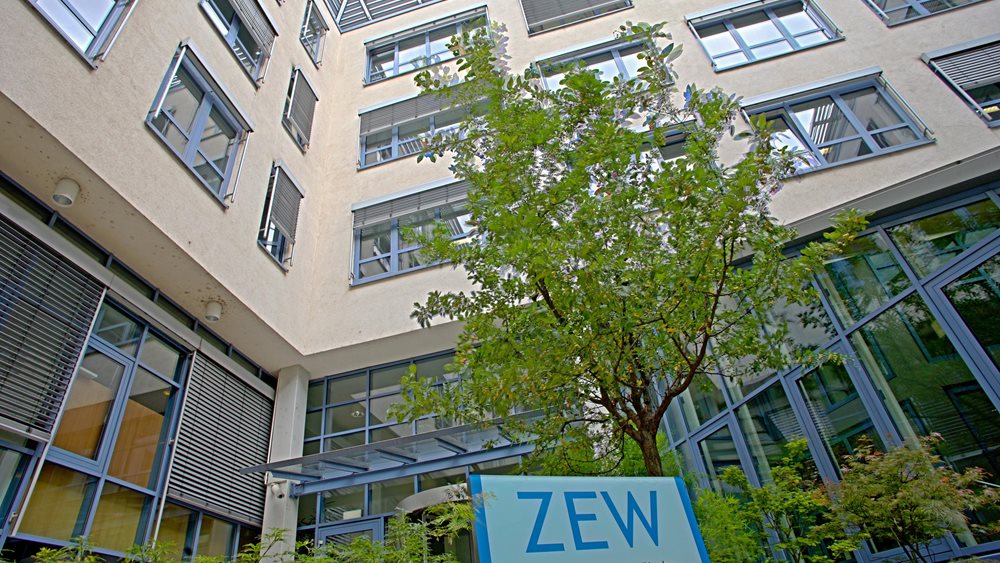 ZEW: Υποχώρησε το ηθικό των Γερμανών επενδυτών τον Νοέμβριο