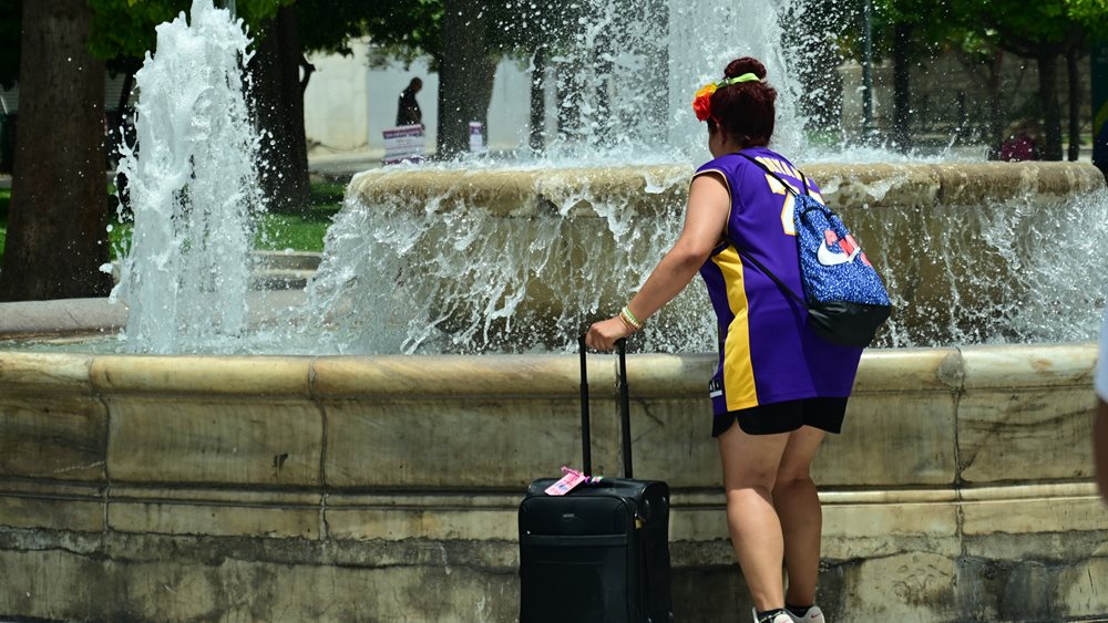 Δήμος Αθηναίων: Αναστολή λειτουργίας των σχολικών μονάδων Πρωτοβάθμιας Εκπαίδευσης λόγω ακραίων θερμοκρασιών