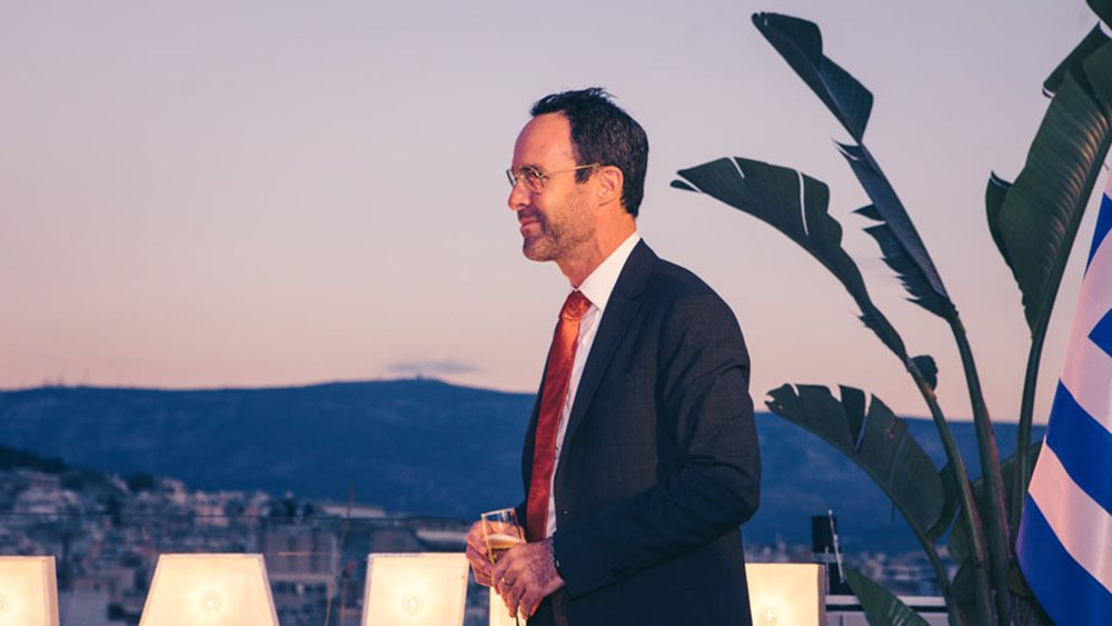 Πώς οι Ισραηλινοί της Brown Hotels θέλουν να κάνουν το Λουτράκι τη νέα Μύκονο της Ελλάδας