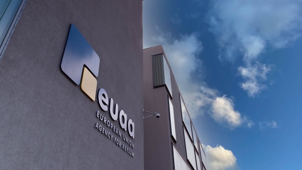 Ενισχύει την παρουσία της στην Ελλάδα η Ευρωπαϊκή Υπηρεσία Ασύλου