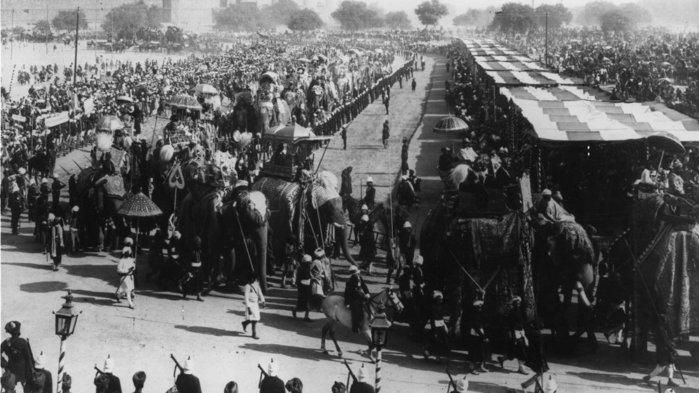 Η αυτοκρατορία αντεπιτίθεται - και συνήθως... συντρίβεται