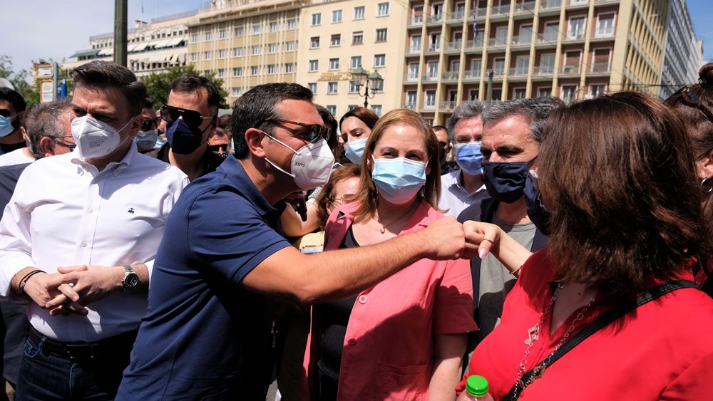 Τσίπρας: Ό,τι πιο αντιλαϊκό έχει φέρει ποτέ ελληνική κυβέρνηση η κατάργηση του 8ωρου