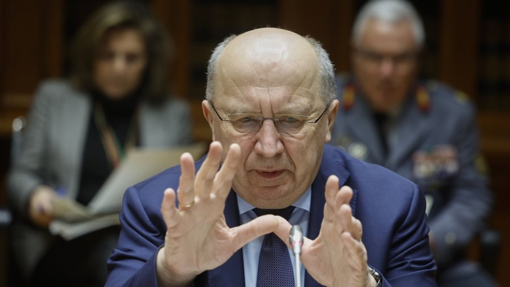 Επίτροπος Άμυνας ΕΕ: Αν οι ΗΠΑ καταλάβουν τη Γροιλανδία με τη βία, θα σημάνει το τέλος του ΝΑΤΟ