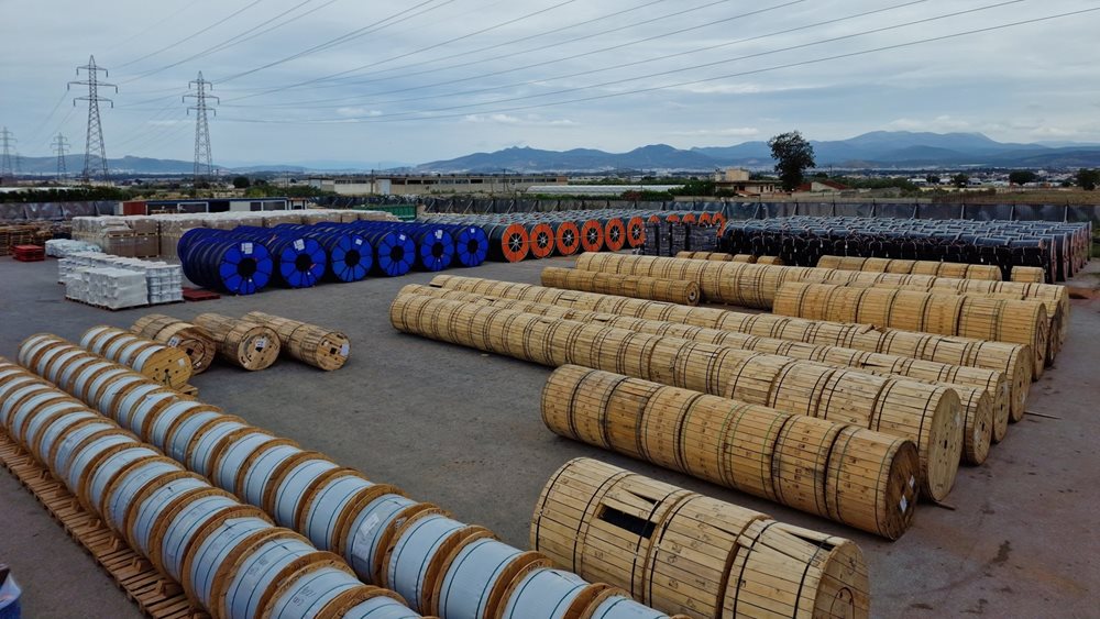 ΔΕΗ FiberGrid: Οπτική ίνα σε 1,7 εκατ. νοικοκυριά το 2025