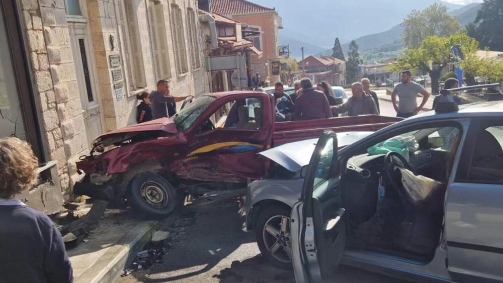 Θανατηφόρο τροχαίο στο Λεβίδι – Μια γυναίκα νεκρή