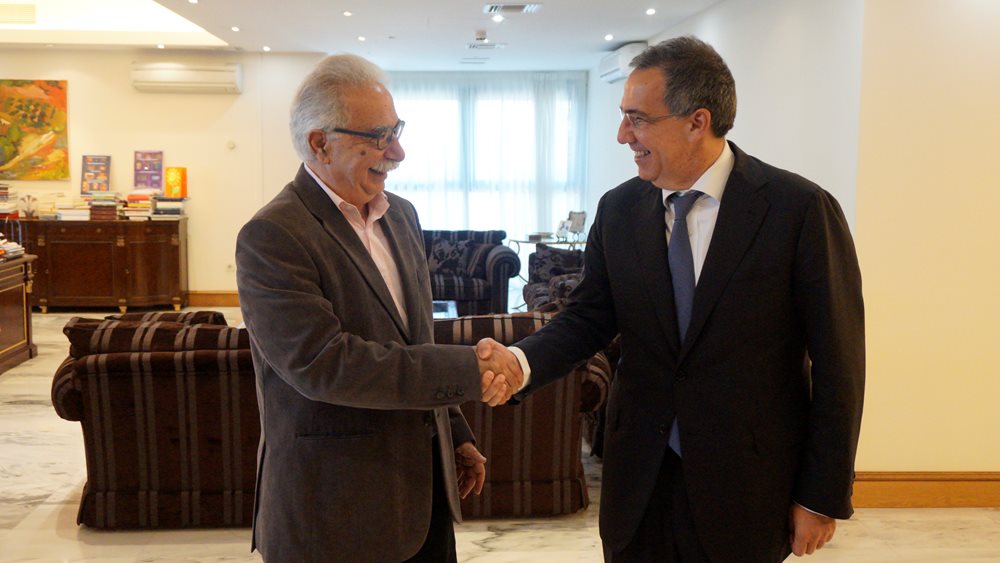 Συνεργασία υπουργείου Παιδείας και Εθνικής Τράπεζας