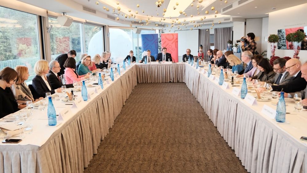 Κ. Πιερρακάκης σε πρέσβεις ΕΕ: Η Ευρώπη χρειάζεται επιτάχυνση μεταρρυθμίσεων και δημοσιονομική ισορροπία