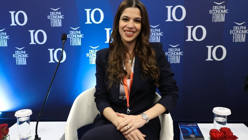 Delphi Economic Forum - Δ. Παληαρούτα: Έρχεται διαγωνισμός για λεωφορεία υδρογόνου μέσα στο 2025