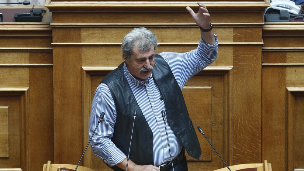 O Π. Πολάκης πανηγυρίζει τη διαγραφή της Αθ. Λινού