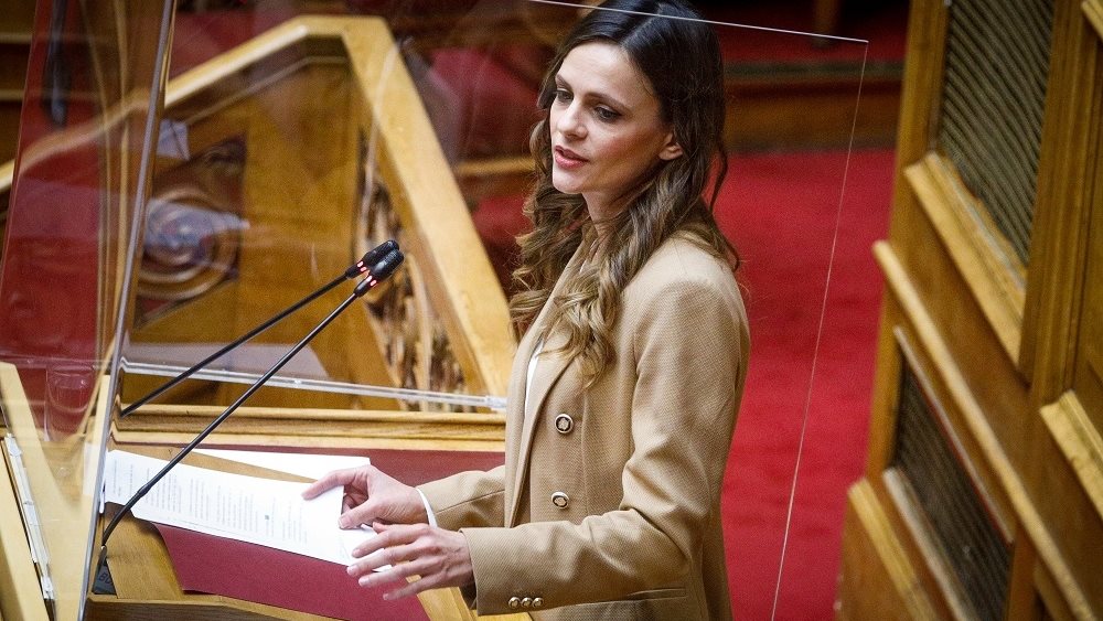 Έ. Αχτσιόγλου: Η κυβέρνηση δεν θα αποφύγει τις απαντήσεις για όσα τη βαραίνουν