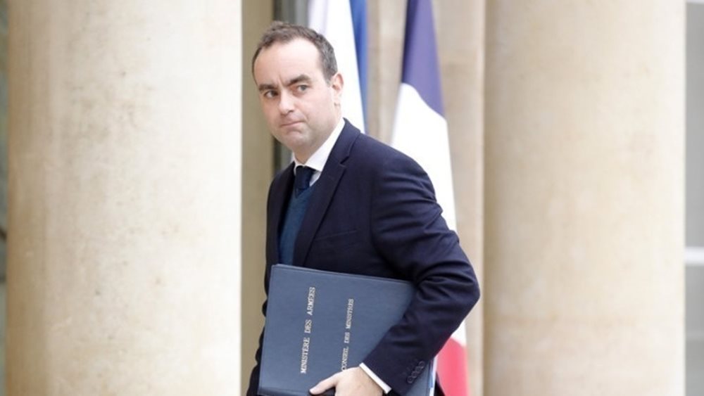 Γαλλία: Η νέα κυβέρνηση Λεκορνί απειλείται ήδη με πρόταση μομφής