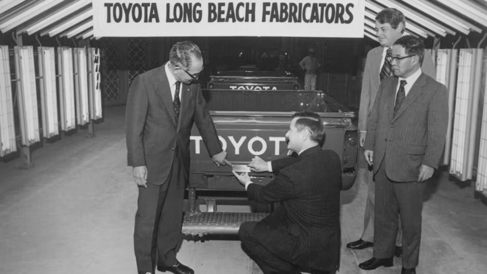Toyota: Πώς ένα εργοστάσιο στην Καλιφόρνια άνοιξε την αγορά των ΗΠΑ