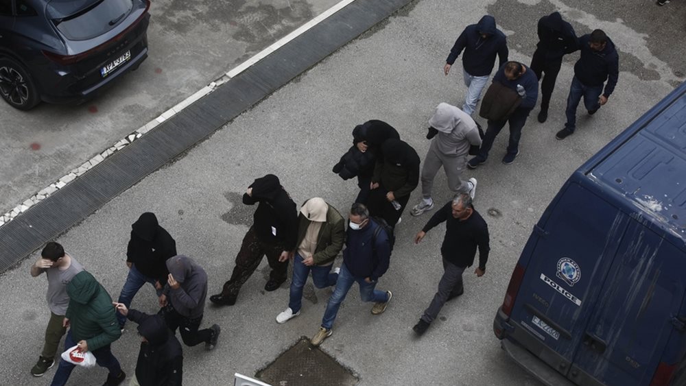 ΟΠΕΚΕΠΕ: Ποινική δίωξη για τέσσερα αδικήματα σε βάρος των 37 συλληφθέντων