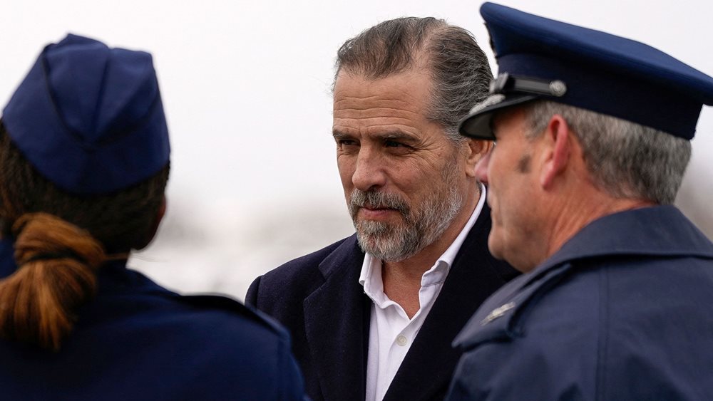 Εισαγγελέας θα απαγγείλει κατηγορίες στον γιο του Μπάιντεν για παράνομη οπλοκατοχή