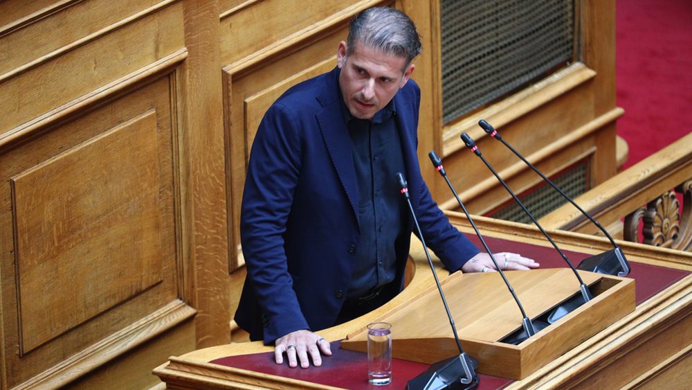 Πλεύση Ελευθερίας: Παραιτείται από βουλευτής ο Διαμαντής Καραναστάσης