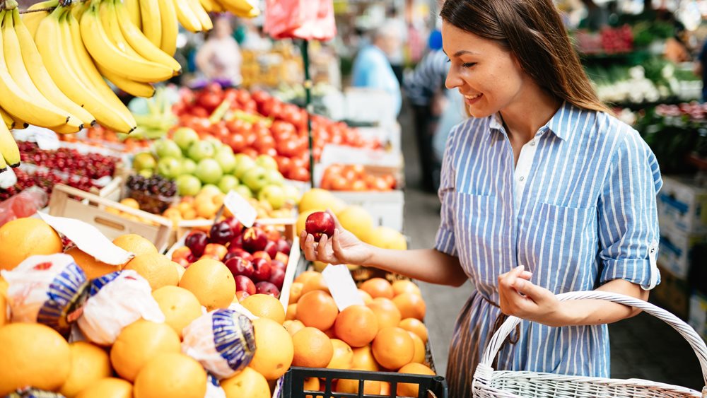 Μπορούμε να μολυνθούμε με κορονοϊό μέσω των τροφίμων που αγοράζουμε;