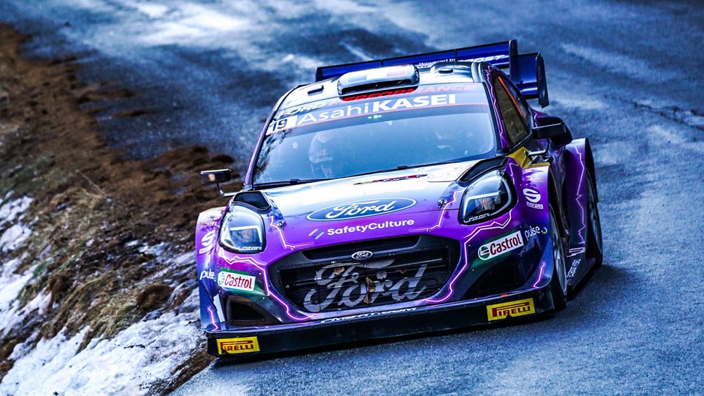 Το Ford Puma Hybrid Rally1 και ο Sébastien Loeb νικητές στο Ράλι Μόντε Κάρλo