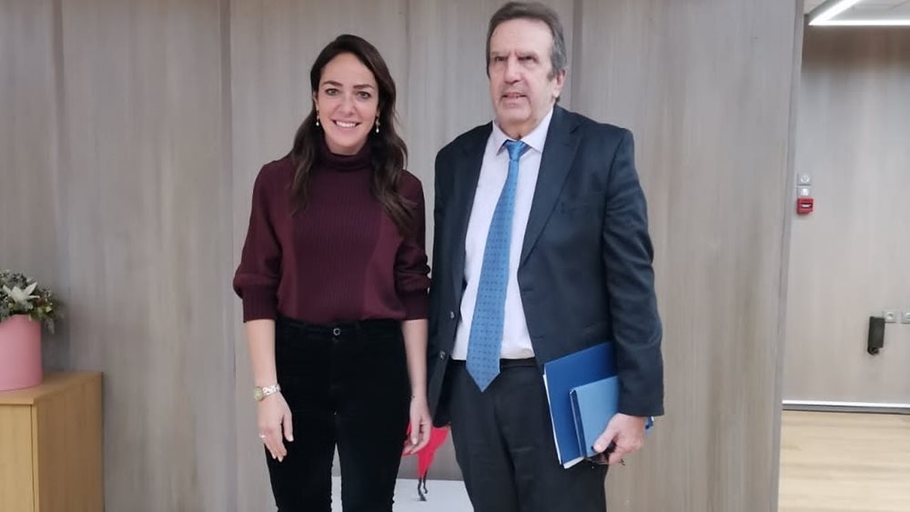 Συνάντηση Δόμνας Μιχαηλίδου με την ΕΣΕΕ