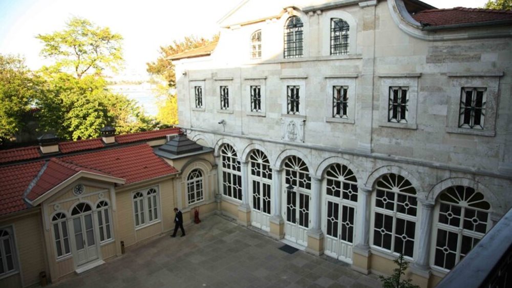 Tουρκική εφημερίδα ανακαλύπτει "πόλεμο" Βαρθολομαίου - Θεόφιλου: "Πέμπτη φάλαγγα της Ελλάδας το Πατριαρχείο"