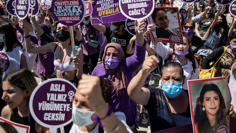 Τουρκία: Διαδηλώσεις σε Κωνσταντινούπολη και Αγκυρα κατά των γυναικοκτονιών