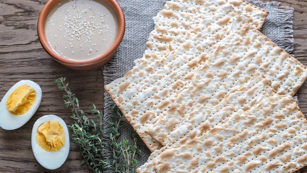 Γιατί τα σνακ δεν καταλαβαίνουν από ακρίβεια - Κερδισμένοι και χαμένοι στην αγορά του 1,5 δισ.